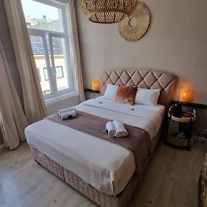 Nonne Blanche Bed & Breakfast